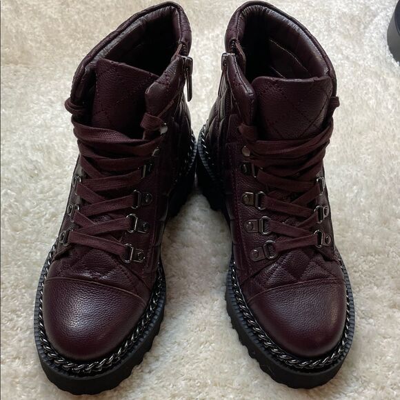 Vince Camuto Burgundy Quilted Leather Lace-Up Moto Boot Women’s Sz .5.5 - Picture 1 of 11
